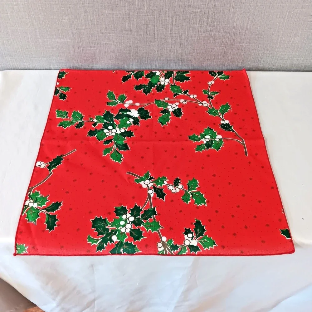 Vintage Christmas Cloth Napkins Set of 4 Holly Poinsettia Red‎ Bows